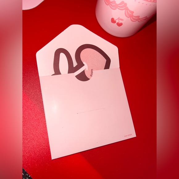 The Valentine's Day Quencher H2.0 Flowstate Tumbler 40 OZ Pink Velvet Cake - Picture 14 of 16